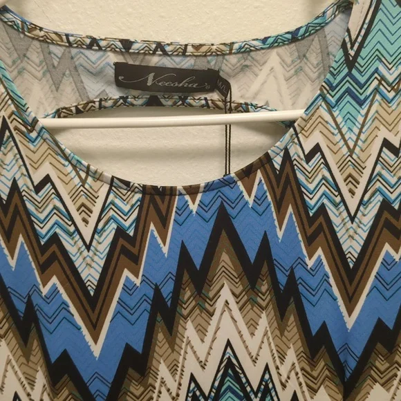 NWT Neesha Mini Dress - Chevron Pattern - Elastic - Relaxed Vibe - Work To Play - Picture 4 of 13